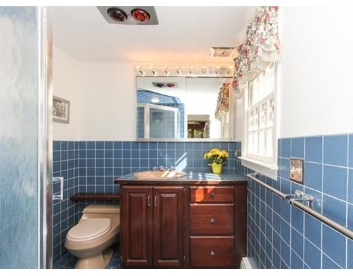 19 Greenleaf Dr, Danvers, MA 01923 photo 16