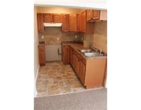 42 Buffinton St, Fall River, MA 02721 photo 4