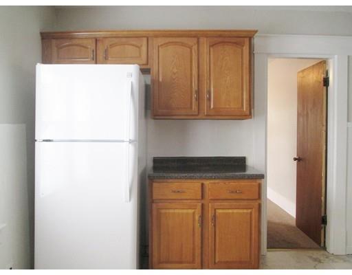 34 Beverly St, Chicopee, MA 01013 photo 4
