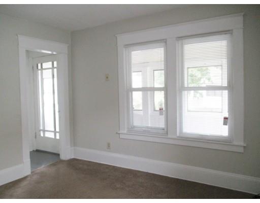 34 Beverly St, Chicopee, MA 01013 photo 7