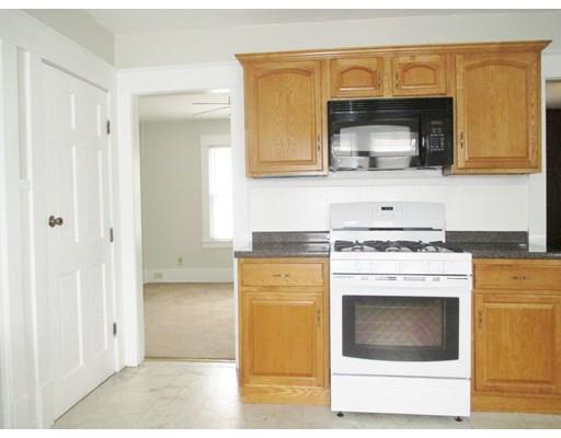 34 Beverly St, Chicopee, MA 01013 photo 3