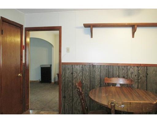 34 Beverly St, Chicopee, MA 01013 photo 11