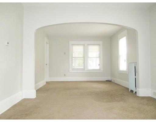34 Beverly St, Chicopee, MA 01013 photo 6