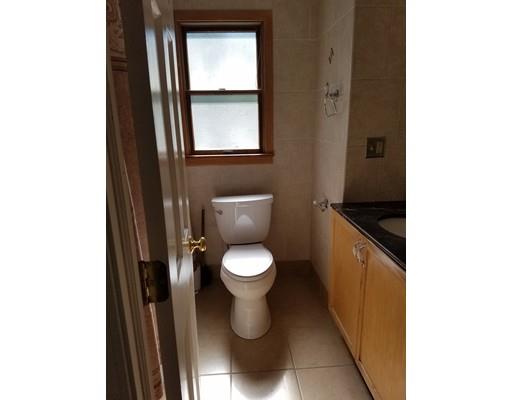 19 Emmet St, Springfield, MA 01119 photo 8