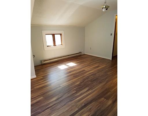 19 Emmet St, Springfield, MA 01119 photo 5