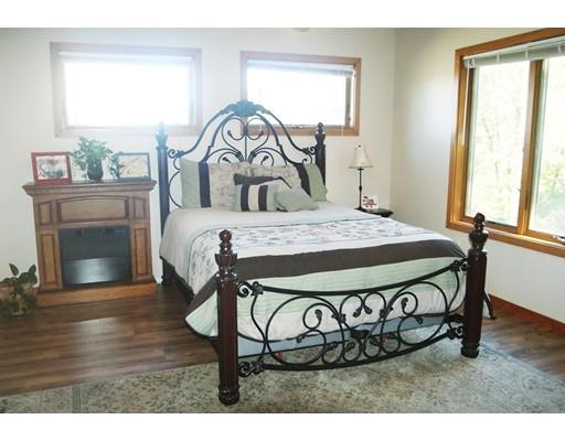 30 Horne Dr, Sutton, MA 01590 photo 14
