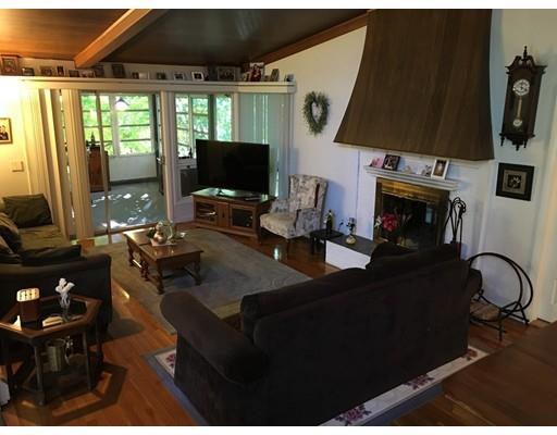 18 Rustic Dr, Worcester, MA 01609 photo 4