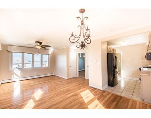 36 Moody St, Fall River, MA 02724 photo 2