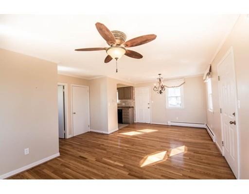 36 Moody St, Fall River, MA 02724 photo 3