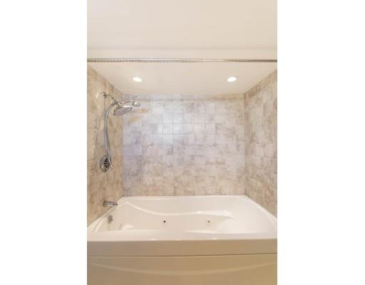 36 Moody St, Fall River, MA 02724 photo 9