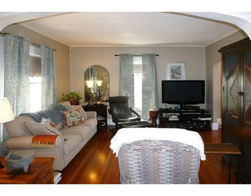 90 Edendale St, Springfield, MA 01104 photo 5