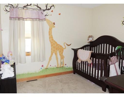 208 Jeffrey Rd, Springfield, MA 01119 photo 13
