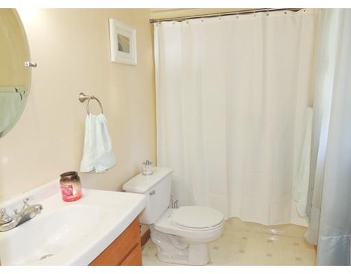 208 Jeffrey Rd, Springfield, MA 01119 photo 11