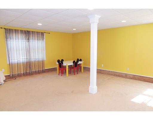 208 Jeffrey Rd, Springfield, MA 01119 photo 17
