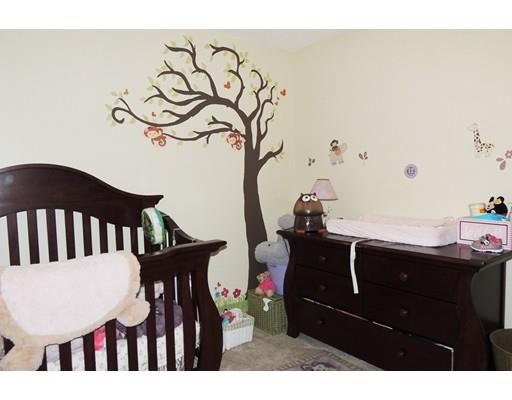 208 Jeffrey Rd, Springfield, MA 01119 photo 14
