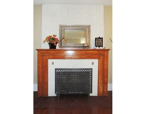 26 Stuart St, Springfield, MA 01119 photo 4