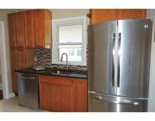 26 Stuart St, Springfield, MA 01119 photo 9