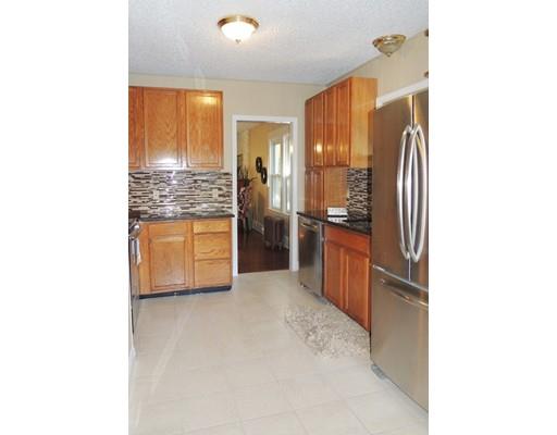 26 Stuart St, Springfield, MA 01119 photo 13