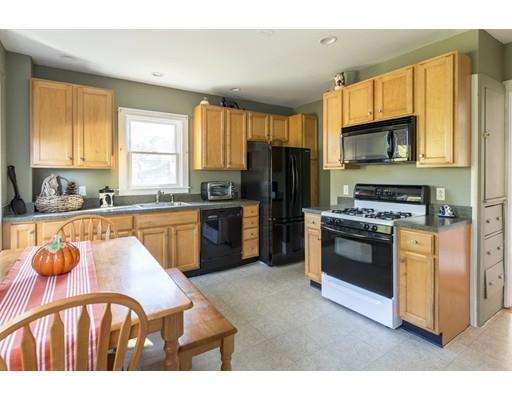 68 Poplar St, Gloucester, MA 01930 photo 6