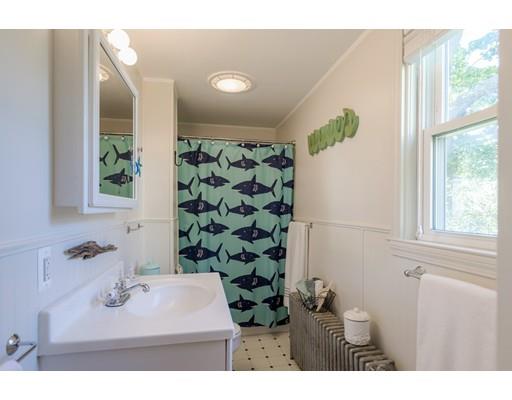 68 Poplar St, Gloucester, MA 01930 photo 9