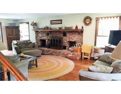 49 Debra Ln, Barre, MA 01005 photo 3