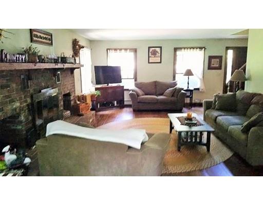 49 Debra Ln, Barre, MA 01005 photo 4