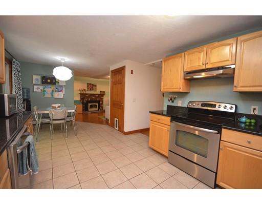 32 Butternut Dr, Sutton, MA 01590 photo 9