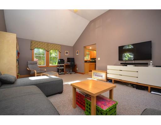 32 Butternut Dr, Sutton, MA 01590 photo 15