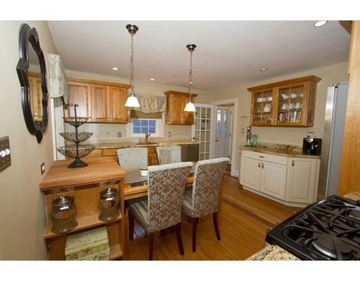 3 Lakeside Ave, Beverly, MA 01915 photo 2