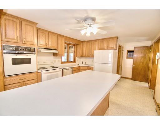 17 Gorham Ave, Stoneham, MA 02180 photo 3