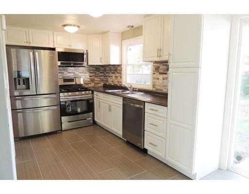 92 Temby St, Springfield, MA 01119 photo 2
