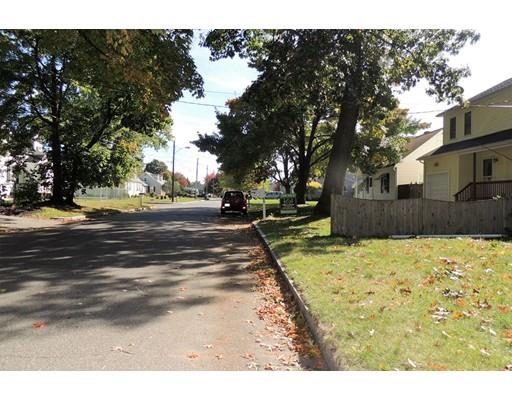 92 Temby St, Springfield, MA 01119 photo 22
