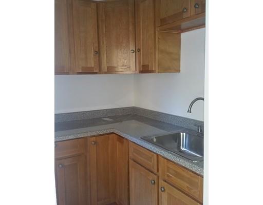 21 Hacker St, Worcester, MA 01603 photo 6