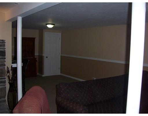 3 Leon St, Thompson, CT 06277 photo 19