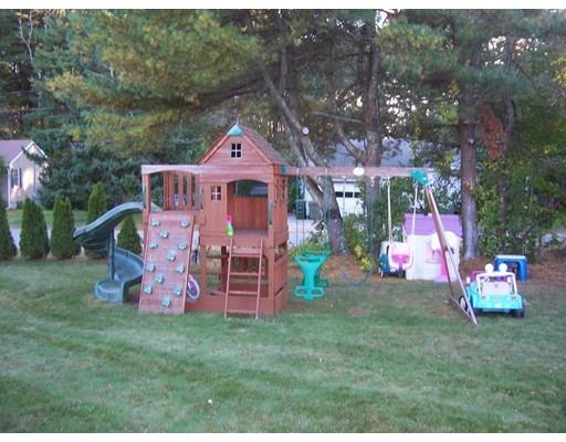 3 Leon St, Thompson, CT 06277 photo 6