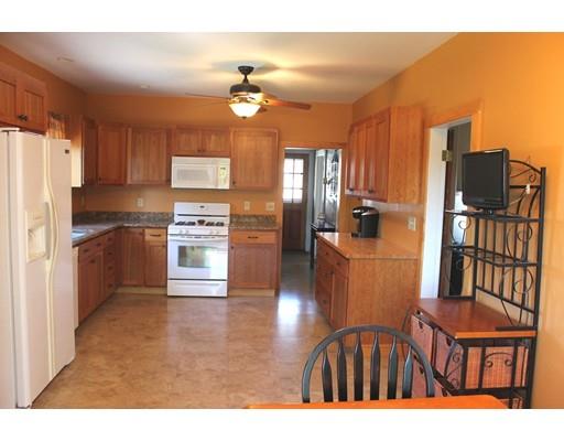 25 Marble Ave, Chicopee, MA 01013 photo 11
