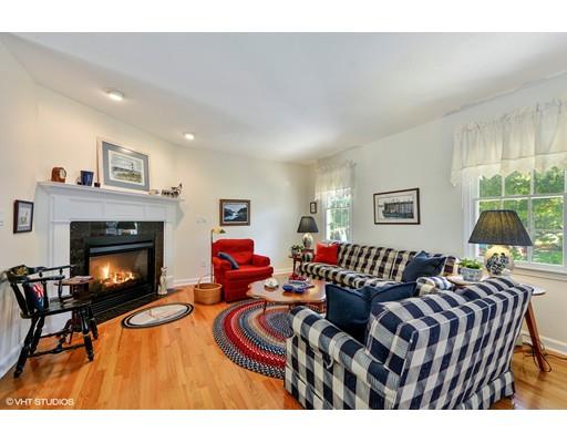 92 Falling Leaf Ln, Osterville, MA 02655 photo 2