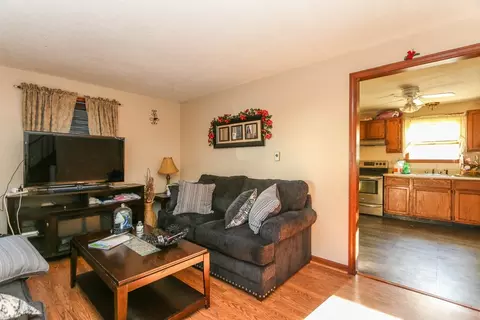 62-64 Drexel St, Springfield, MA 01104 photo 6