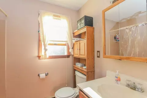 62-64 Drexel St, Springfield, MA 01104 photo 5