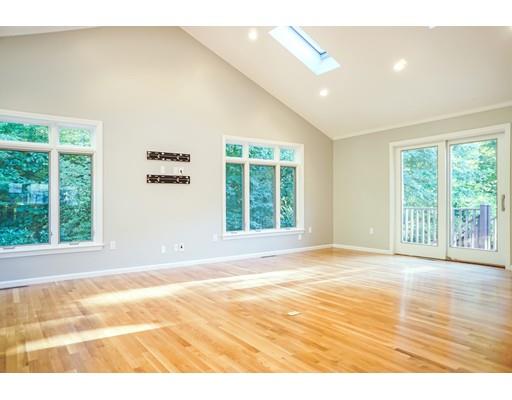 36 Pitman Dr, Reading, MA 01867 photo 8
