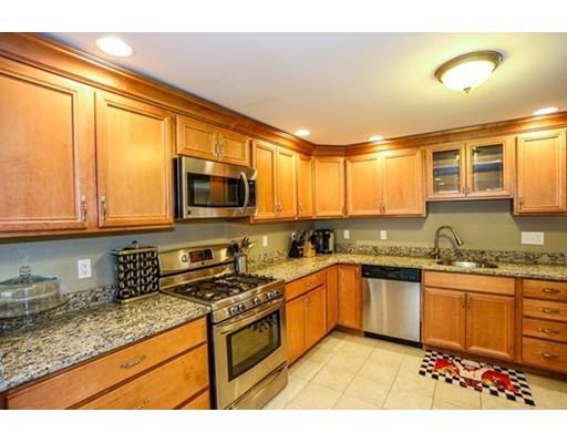 29 Princeton St, Danvers, MA 01923 photo 2