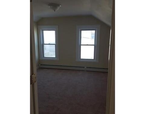 81 Barrett St, Fall River, MA 02724 photo 6
