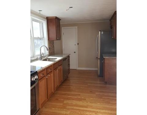 81 Barrett St, Fall River, MA 02724 photo 5