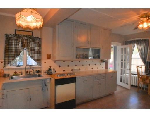 13 Summer St, Beverly, MA 01915 photo 4