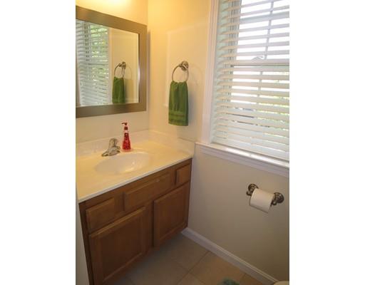 36 Naismith St, Springfield, MA 01104 photo 11