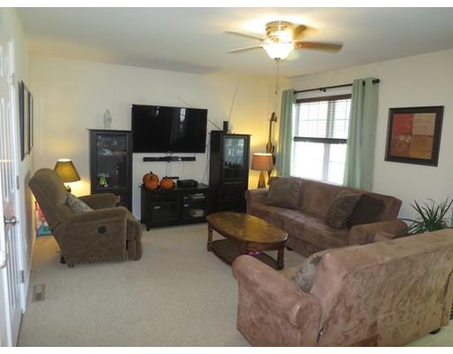 36 Naismith St, Springfield, MA 01104 photo 3
