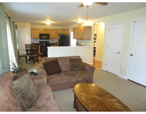 36 Naismith St, Springfield, MA 01104 photo 8