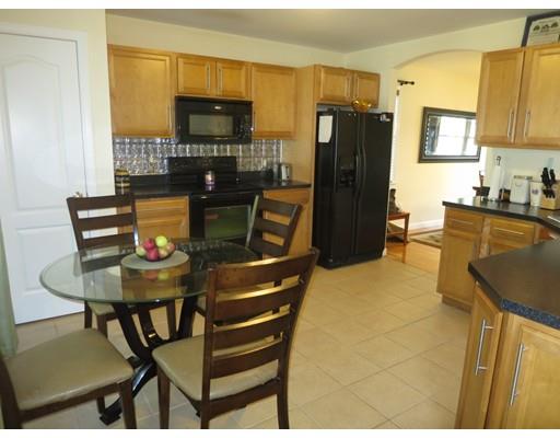 36 Naismith St, Springfield, MA 01104 photo 2