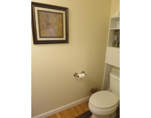 36 Naismith St, Springfield, MA 01104 photo 14