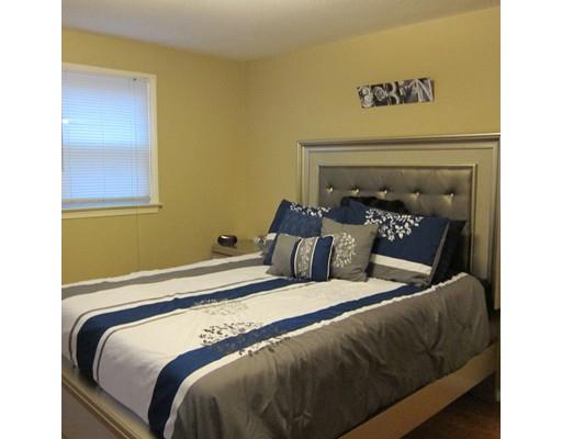 93 Curve St, Springfield, MA 01104 photo 22
